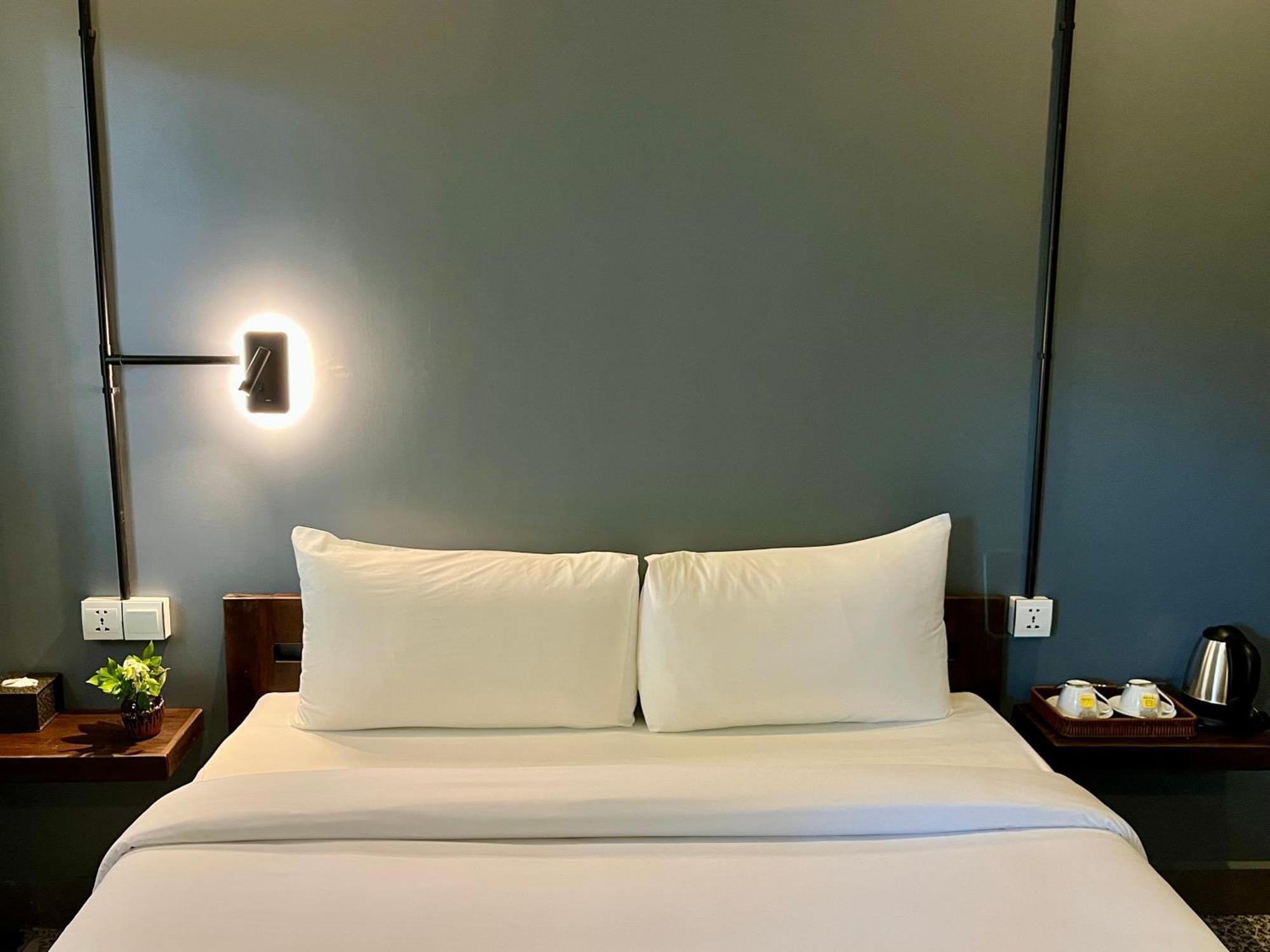 Banyan Tree Hostel Kampot Eksteriør billede