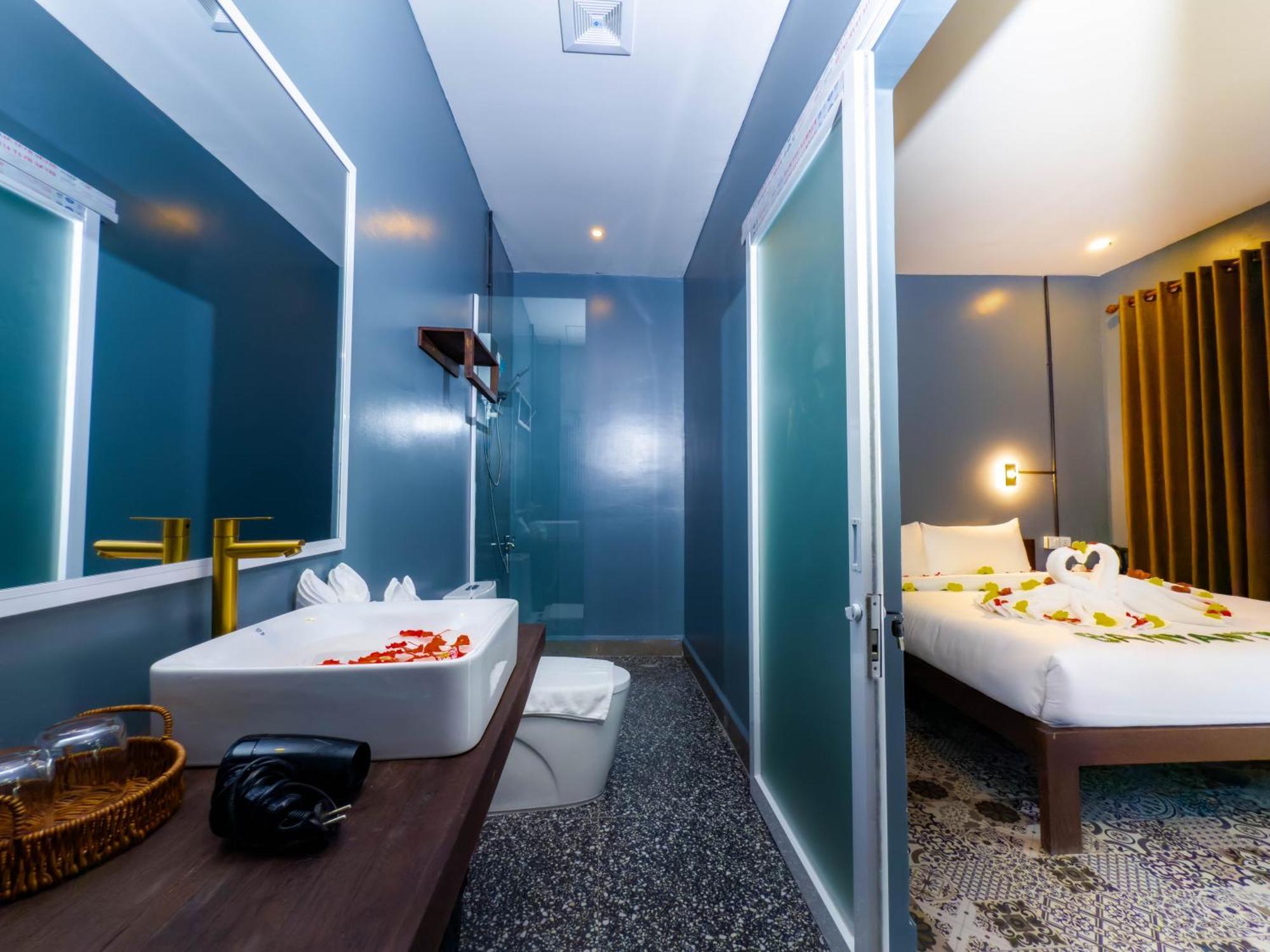 Banyan Tree Hostel Kampot Eksteriør billede