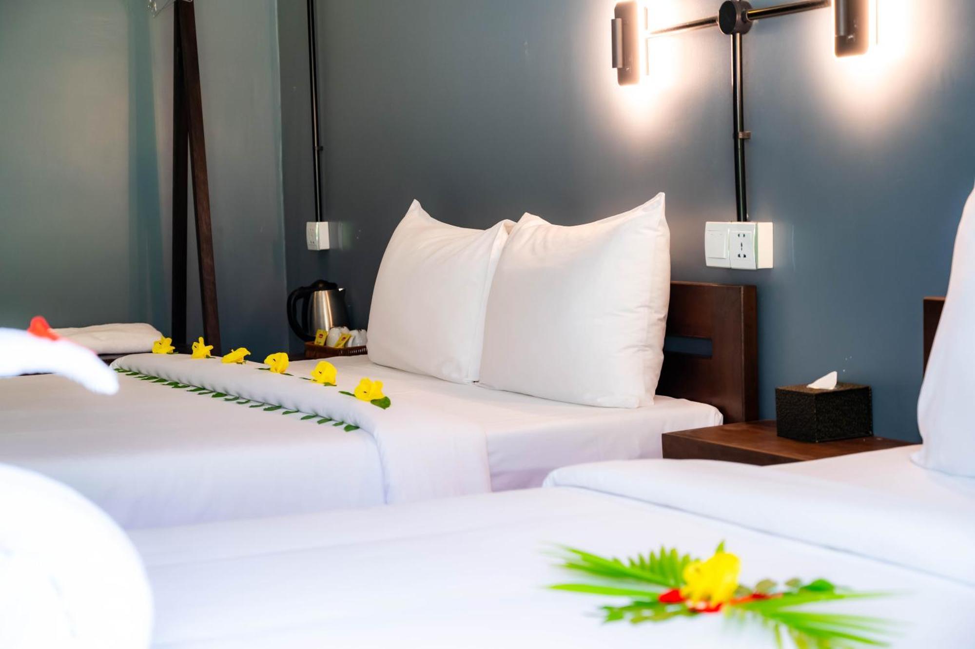 Banyan Tree Hostel Kampot Eksteriør billede